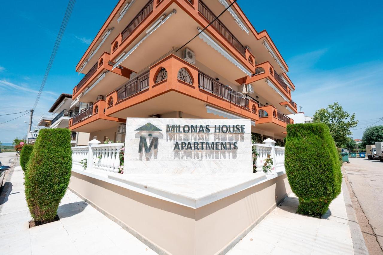 Milonas House Apartments Paralia Dionysiou Buitenkant foto