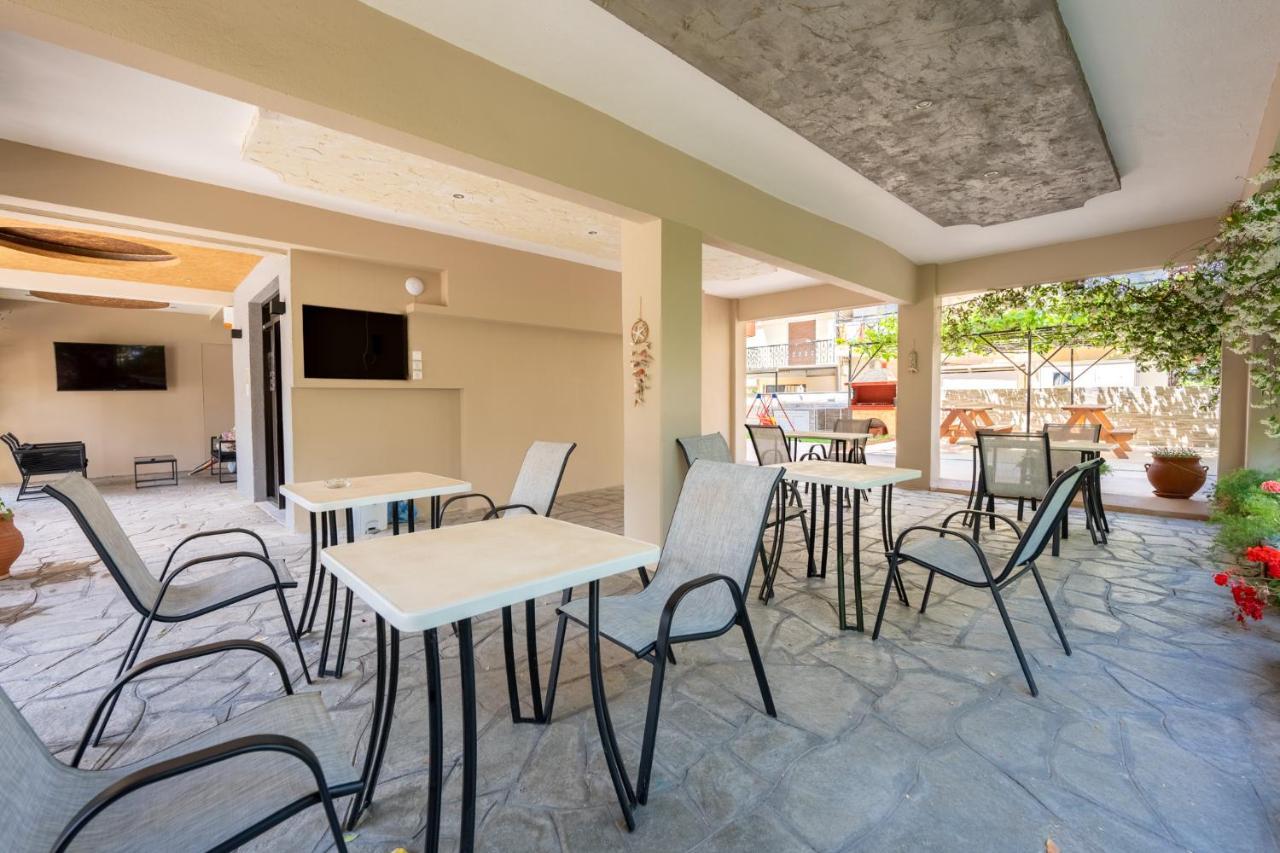 Milonas House Apartments Paralia Dionysiou Buitenkant foto
