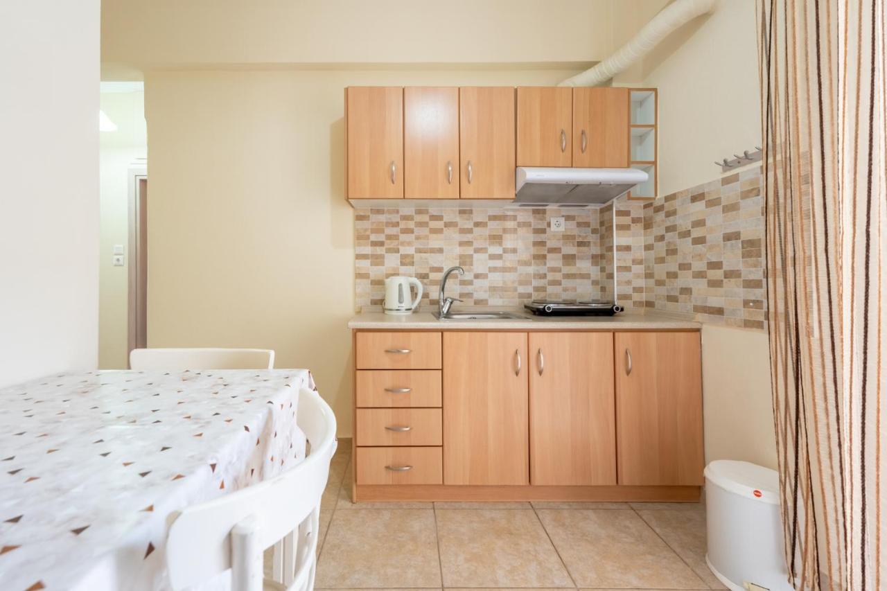 Milonas House Apartments Paralia Dionysiou Buitenkant foto
