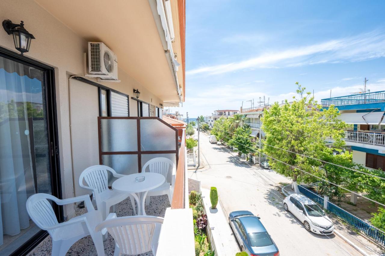 Milonas House Apartments Paralia Dionysiou Buitenkant foto
