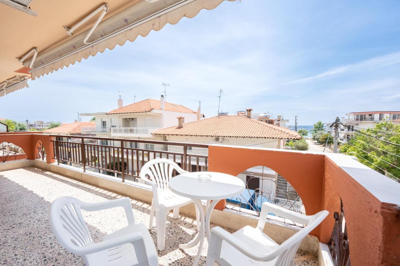 Milonas House Apartments Paralia Dionysiou Buitenkant foto