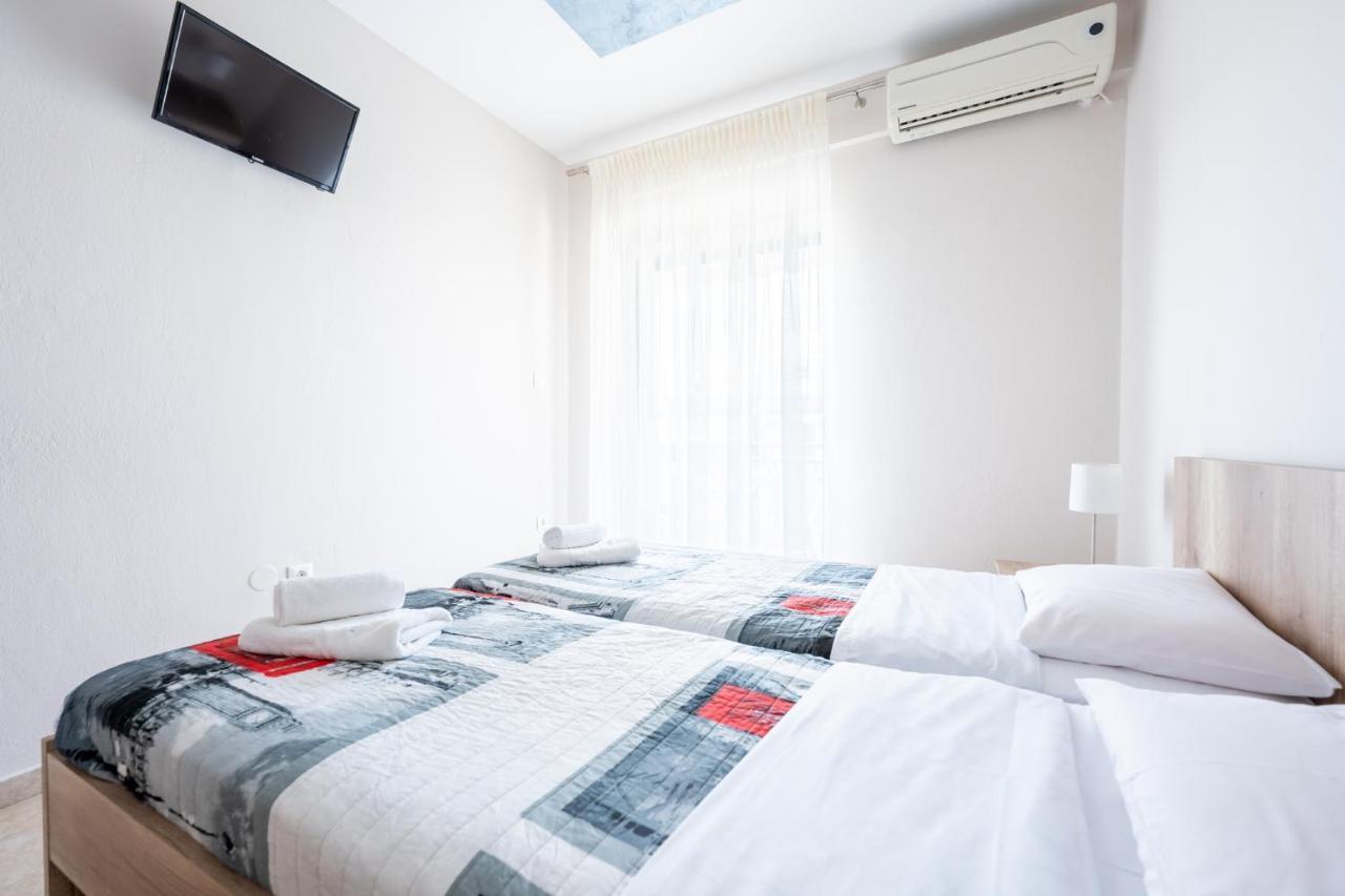 Milonas House Apartments Paralia Dionysiou Buitenkant foto