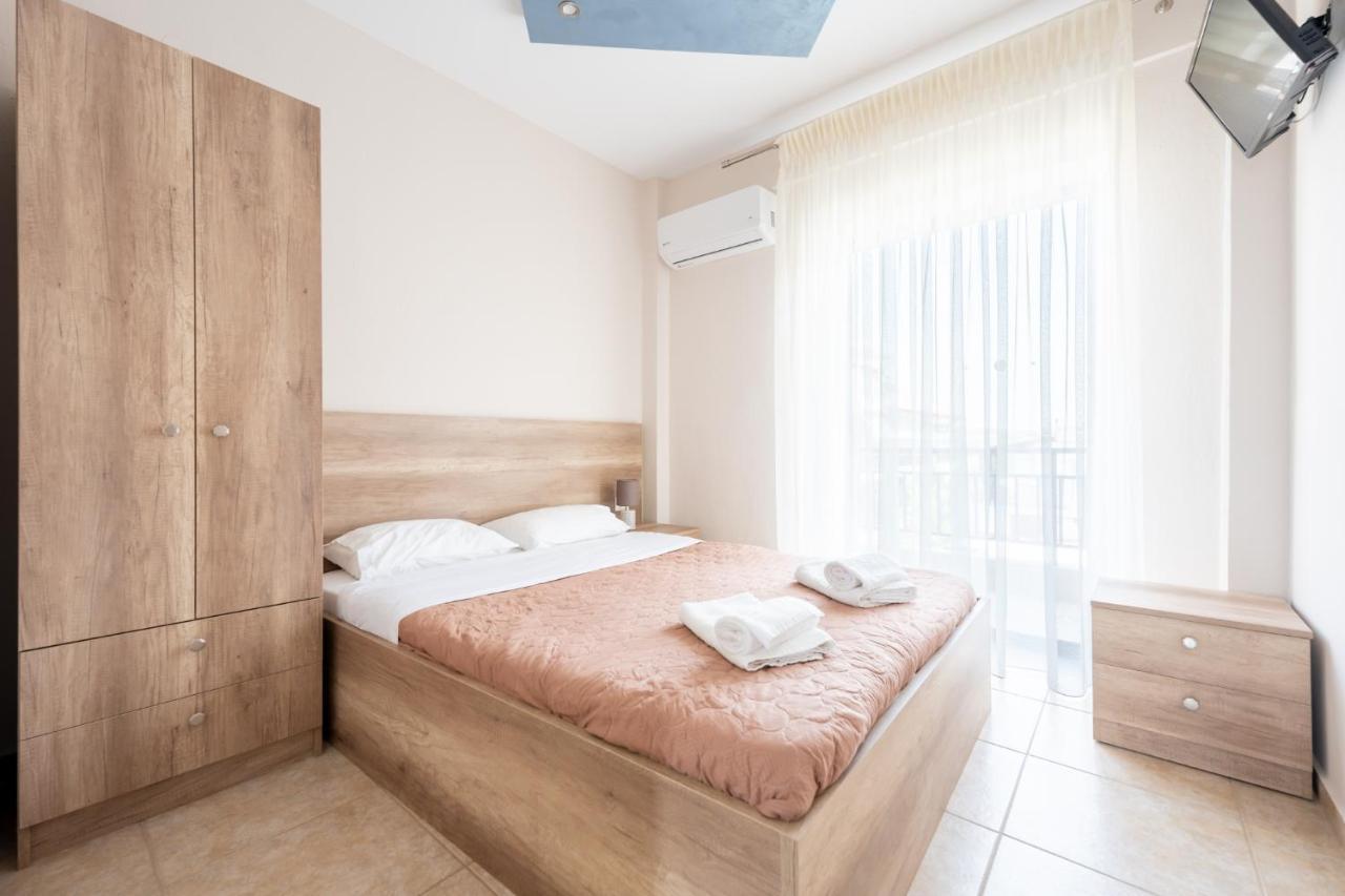 Milonas House Apartments Paralia Dionysiou Buitenkant foto