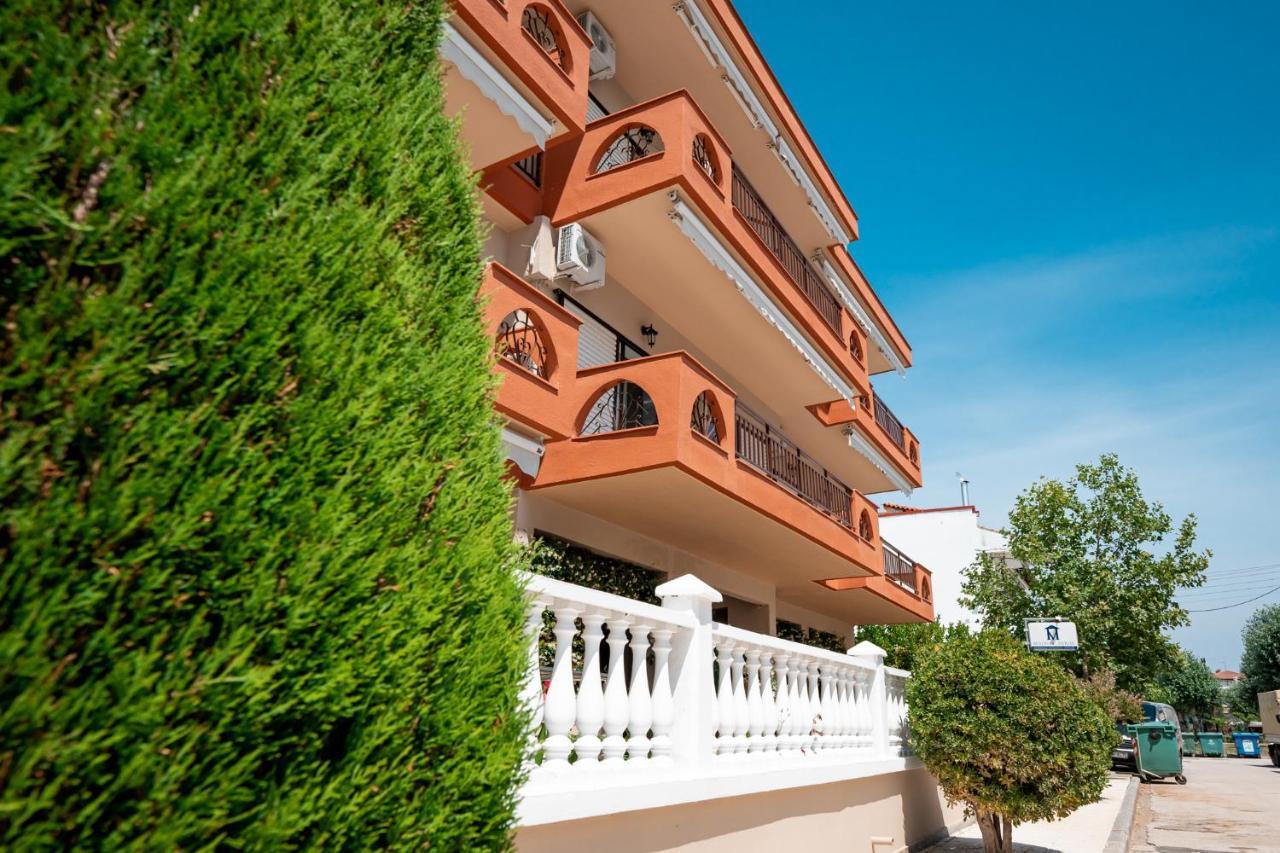 Milonas House Apartments Paralia Dionysiou Buitenkant foto