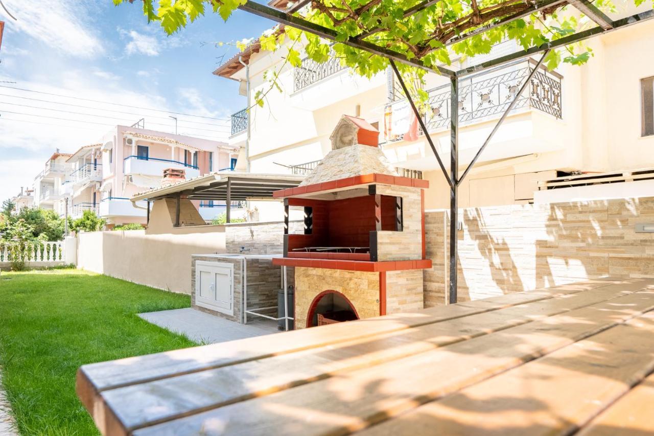 Milonas House Apartments Paralia Dionysiou Buitenkant foto