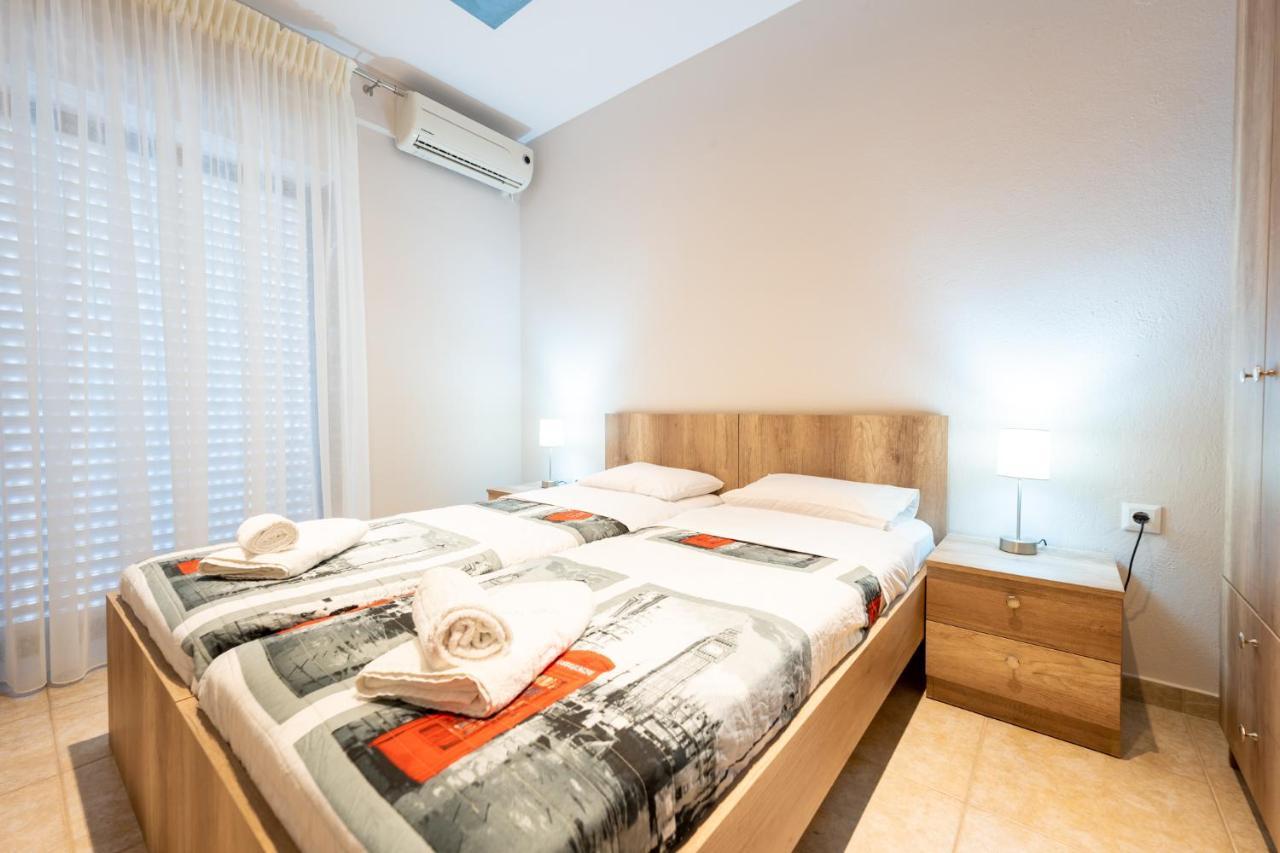 Milonas House Apartments Paralia Dionysiou Buitenkant foto