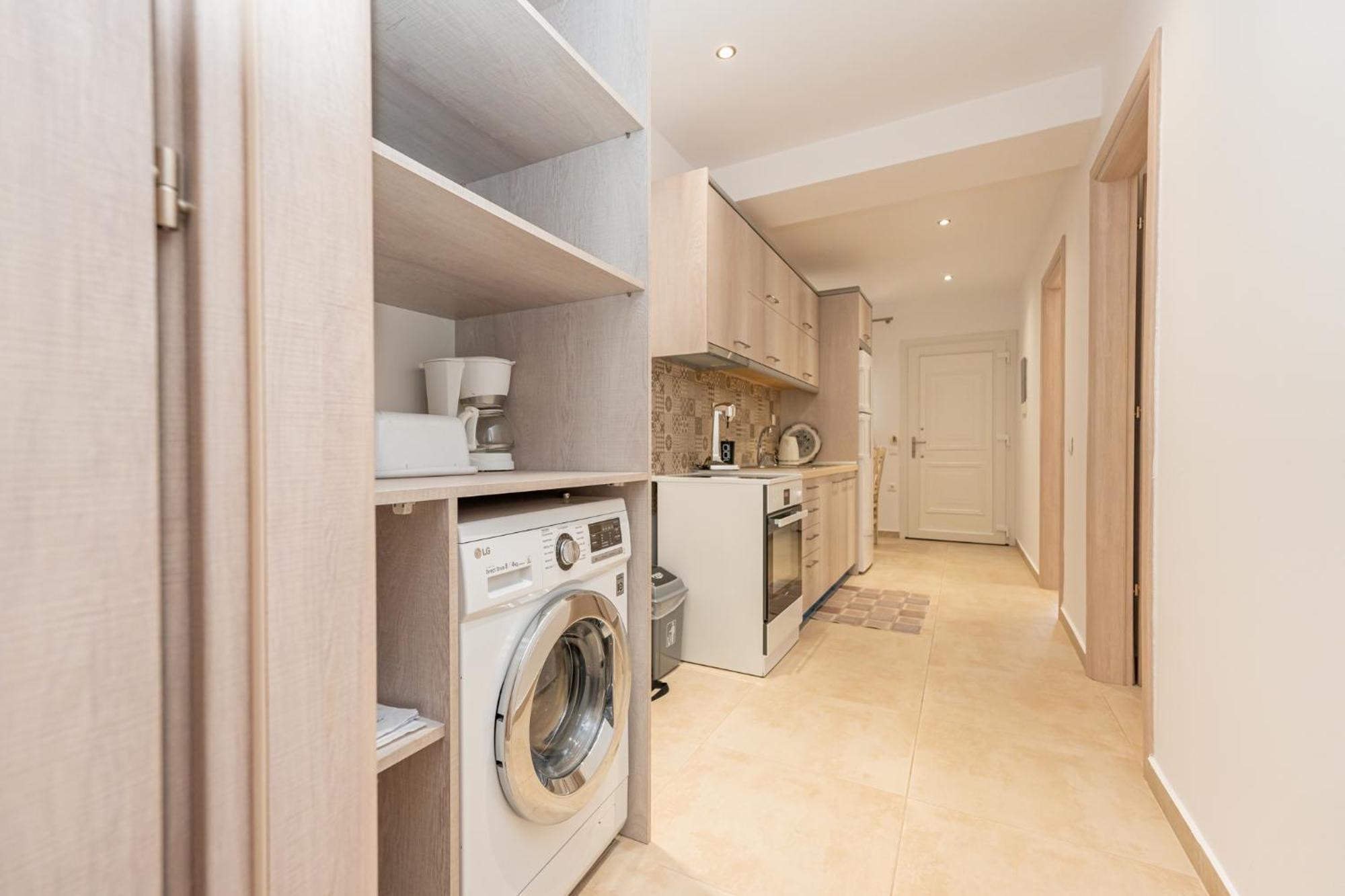 Milonas House Apartments Paralia Dionysiou Buitenkant foto