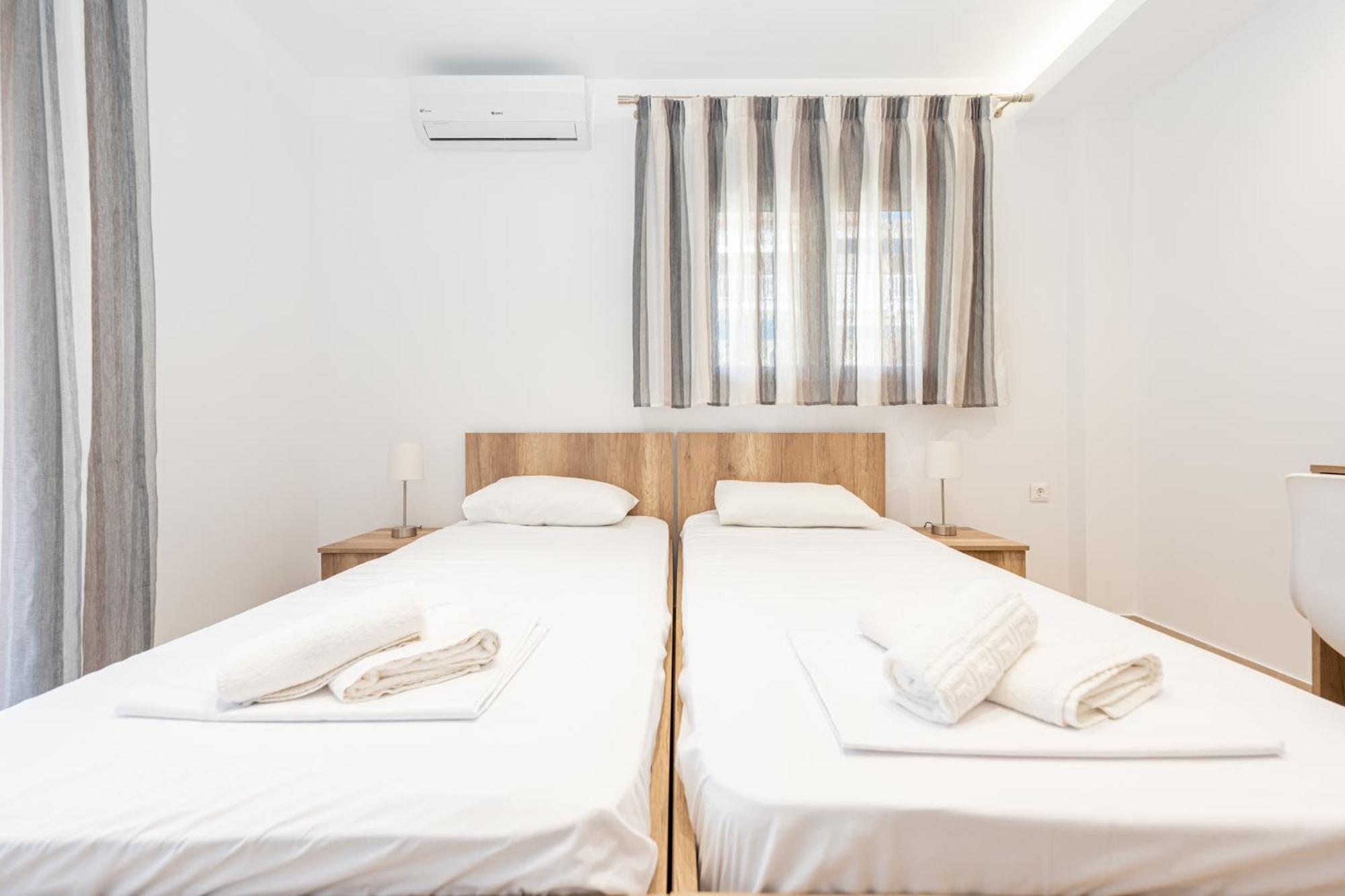 Milonas House Apartments Paralia Dionysiou Buitenkant foto