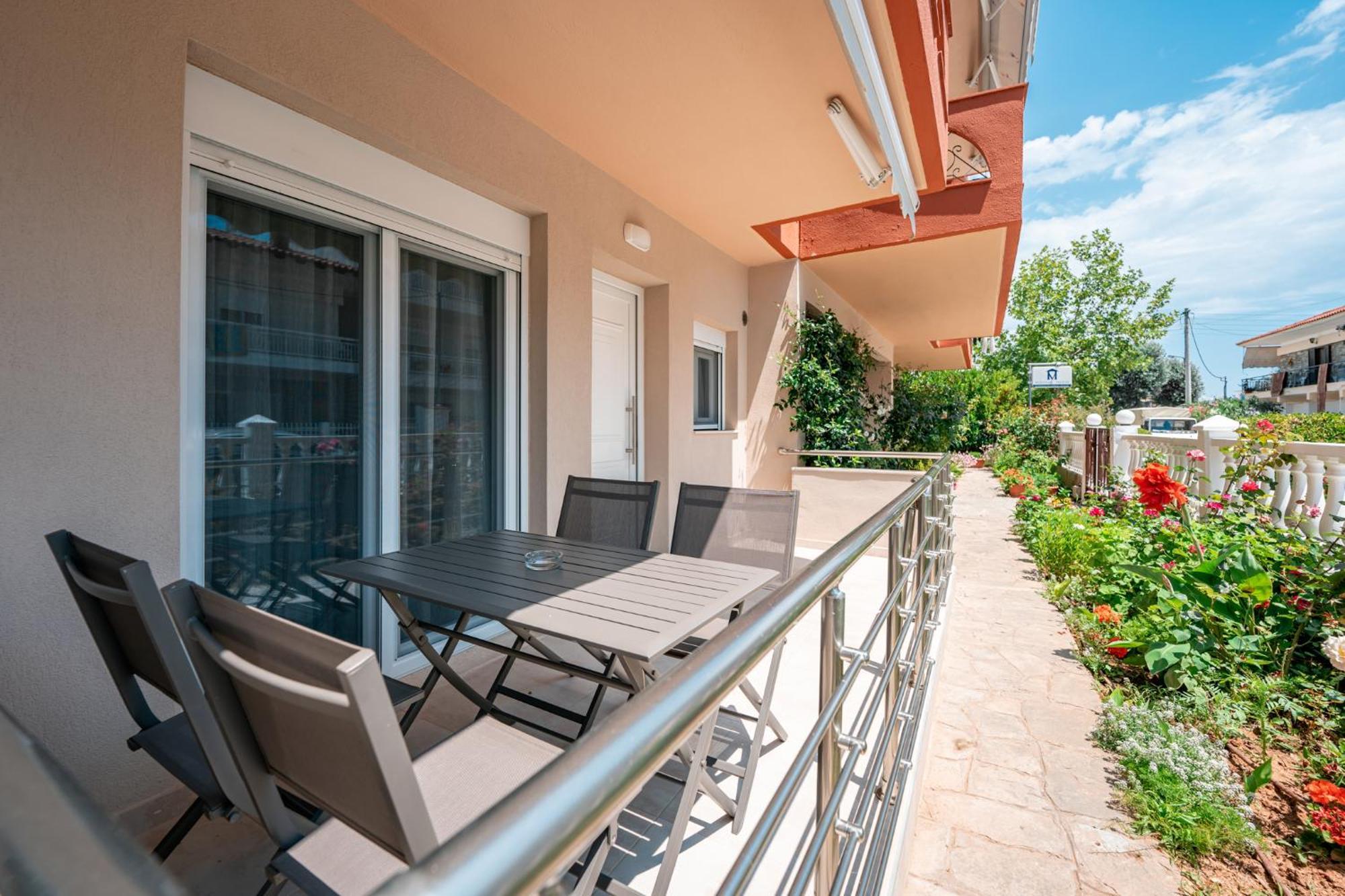 Milonas House Apartments Paralia Dionysiou Buitenkant foto