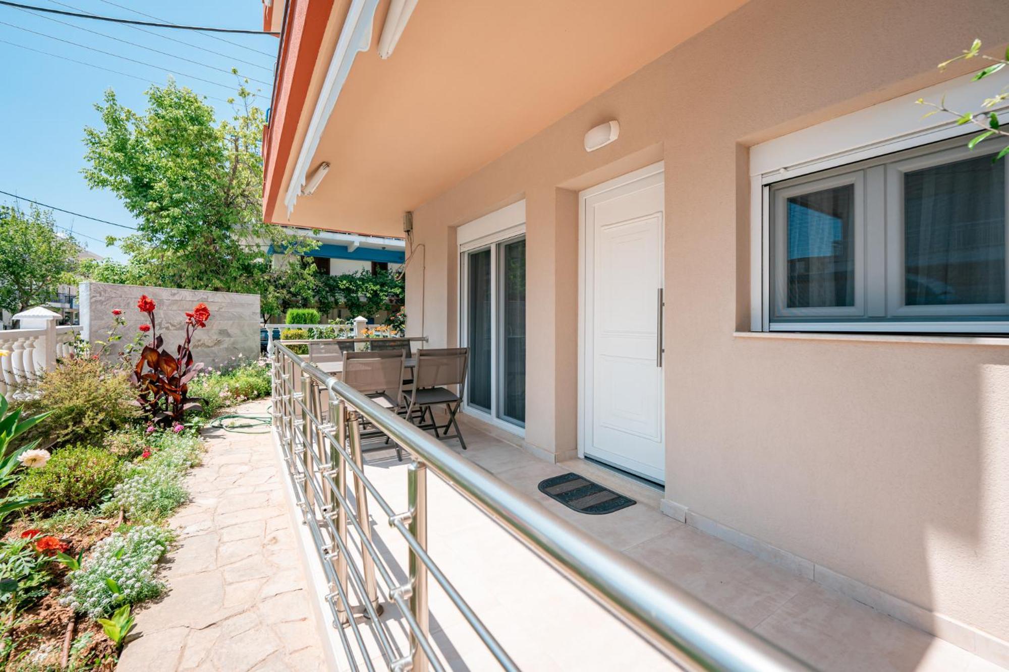 Milonas House Apartments Paralia Dionysiou Buitenkant foto