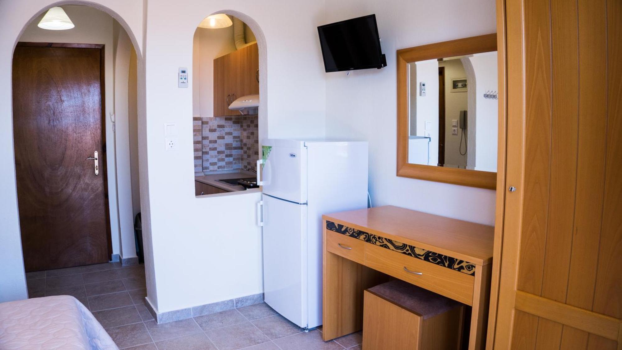 Milonas House Apartments Paralia Dionysiou Buitenkant foto