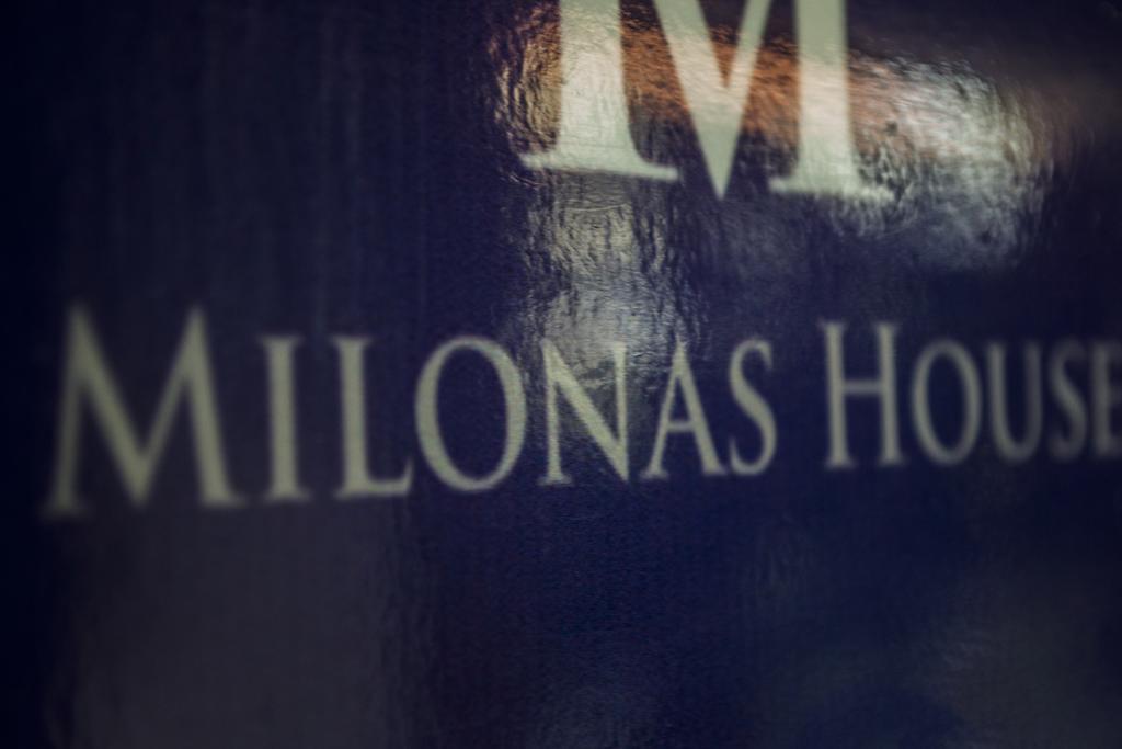 Milonas House Apartments Paralia Dionysiou Buitenkant foto