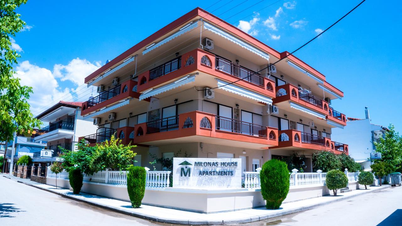 Milonas House Apartments Paralia Dionysiou Buitenkant foto